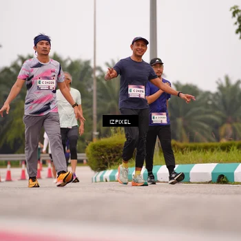 Runner Photo 7537391