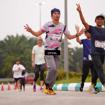 Runner Photo 7537392