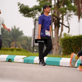 Runner Photo 7537401
