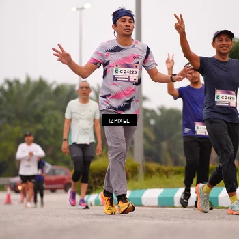 Runner Photo 7537402