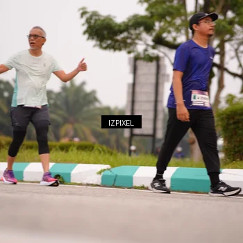 Runner Photo 7537405