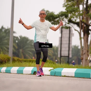 Runner Photo 7537407