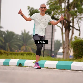 Runner Photo 7537415