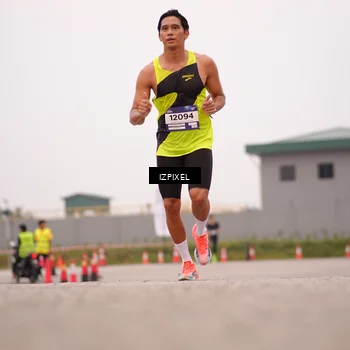 Runner Photo 7537453