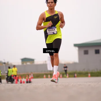 Runner Photo 7537460
