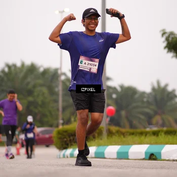 Runner Photo 7537465