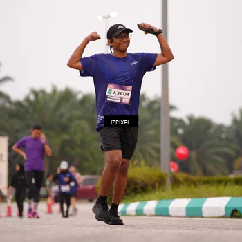 Runner Photo 7537466