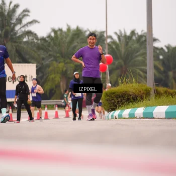 Runner Photo 7537477