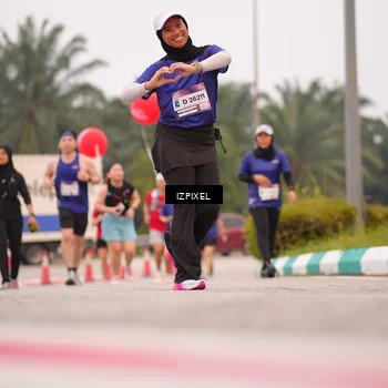 Runner Photo 7537497