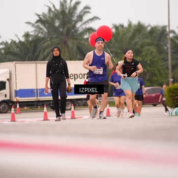 Runner Photo 7537501