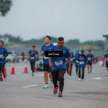 Runner Photo 7537579
