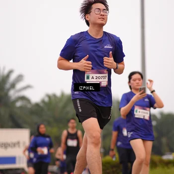 Runner Photo 7537581