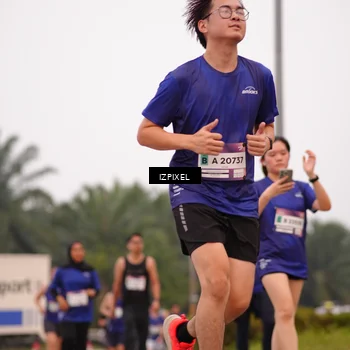 Runner Photo 7537585