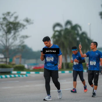 Runner Photo 7537592