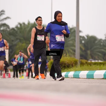 Runner Photo 7537598
