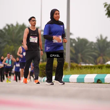 Runner Photo 7537599