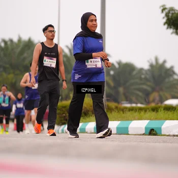 Runner Photo 7537601