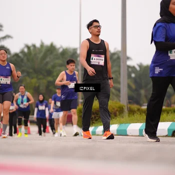 Runner Photo 7537605