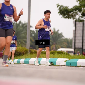 Runner Photo 7537618