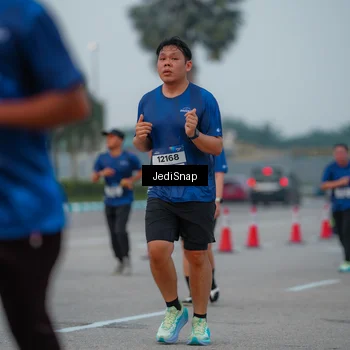 Runner Photo 7537619