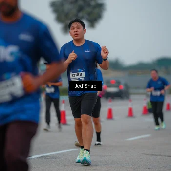 Runner Photo 7537620