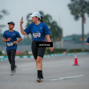 Runner Photo 7537640