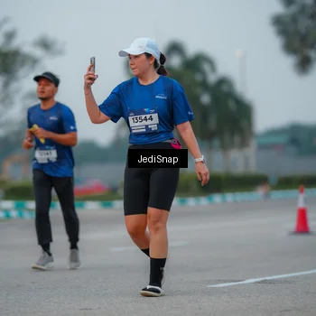 Runner Photo 7537642