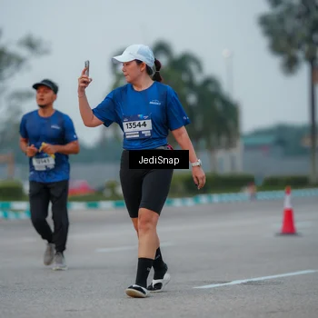 Runner Photo 7537643