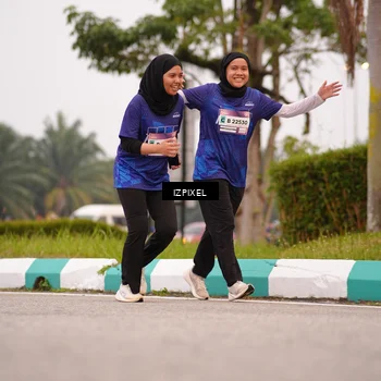 Runner Photo 7537649