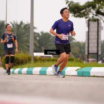 Runner Photo 7537665