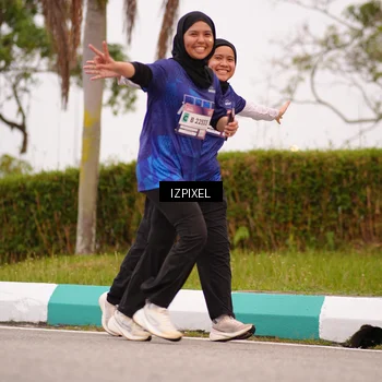 Runner Photo 7537669