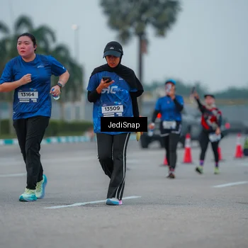 Runner Photo 7537671