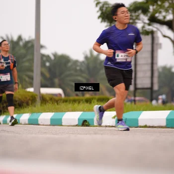 Runner Photo 7537674