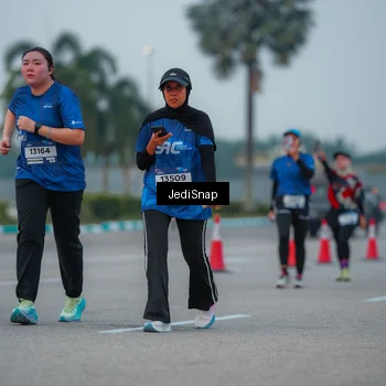 Runner Photo 7537683