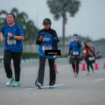 Runner Photo 7537684