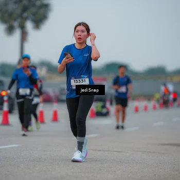 Runner Photo 7537695