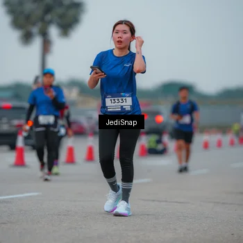 Runner Photo 7537696