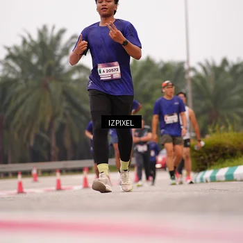 Runner Photo 7537698