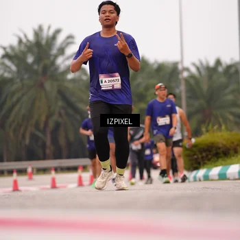 Runner Photo 7537700