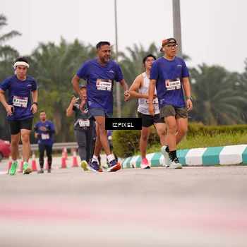 Runner Photo 7537708