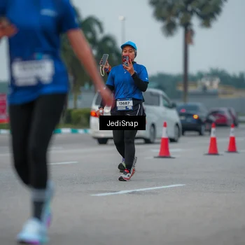 Runner Photo 7537718