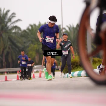 Runner Photo 7537729