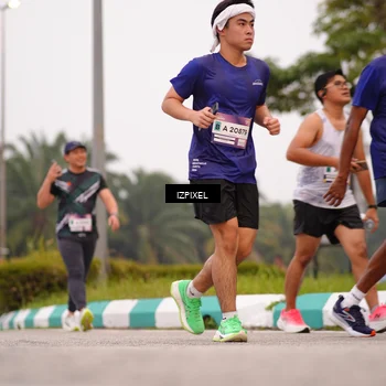 Runner Photo 7537735