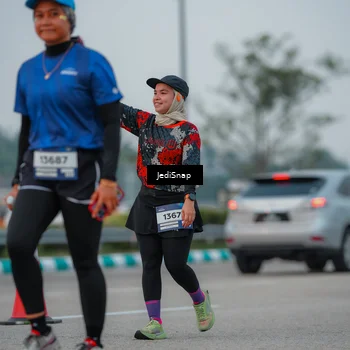 Runner Photo 7537738