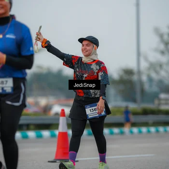 Runner Photo 7537756
