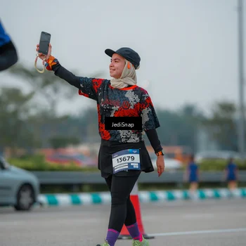 Runner Photo 7537770