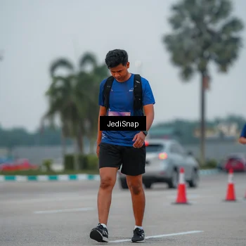 Runner Photo 7537772