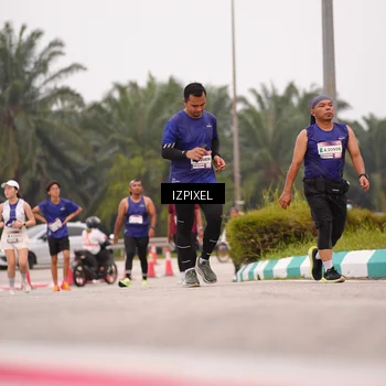 Runner Photo 7537773