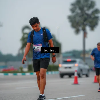Runner Photo 7537774