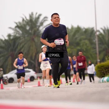 Runner Photo 7537775